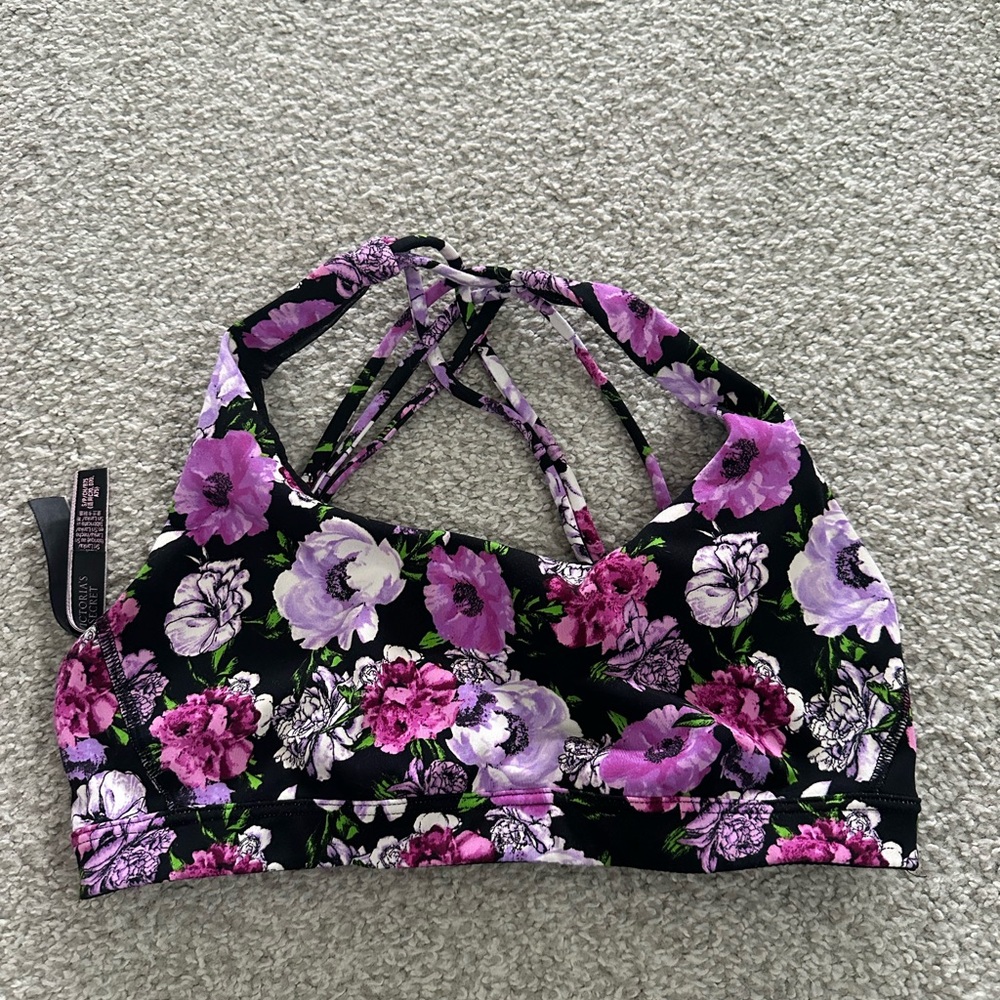 ✨Bundle any 2 bras for $25!✨Victoria's Secret Black and Purple Floral Sports Bra